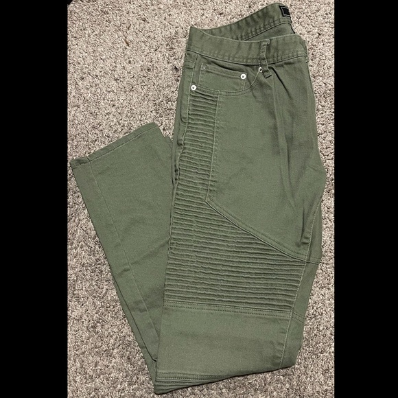 Men’s Size 34 Waist Forever 21 Slim Jeans - Picture 3 of 6